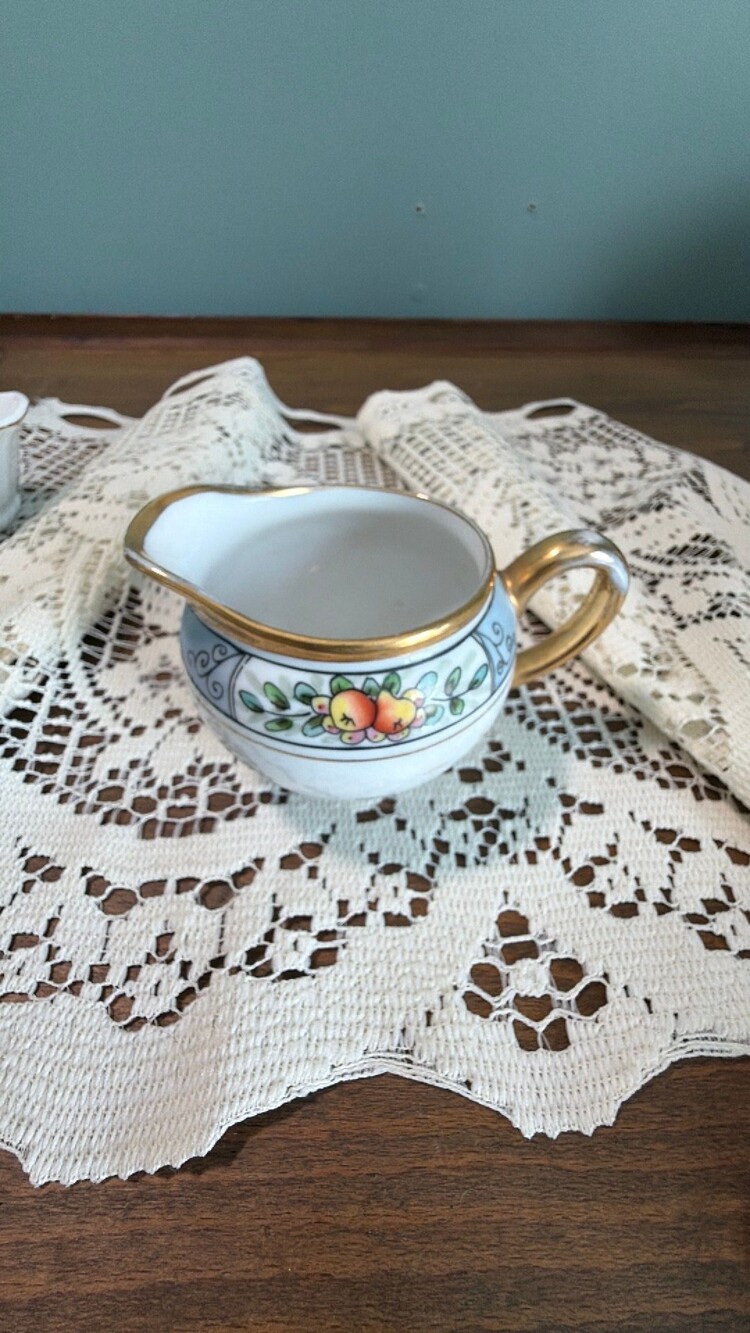 #91 vintage made in Japan creamer